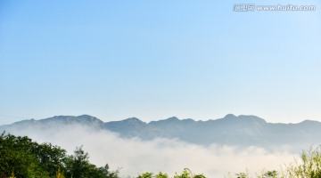 山峰云海