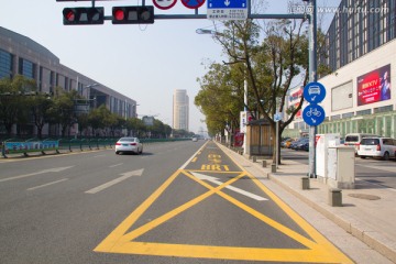 街道 黄线