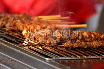 庙会小吃羊肉串
