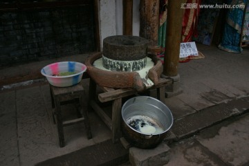 石磨豆花 石磨豆浆