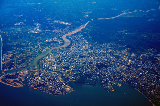 空中看海口市