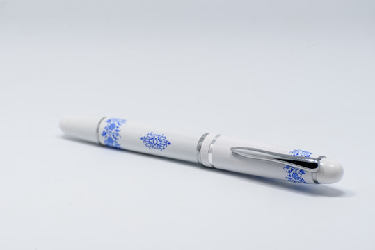 青花瓷钢笔