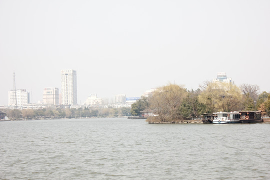 嘉兴南湖中的小岛