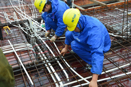 在建楼盘建设施工