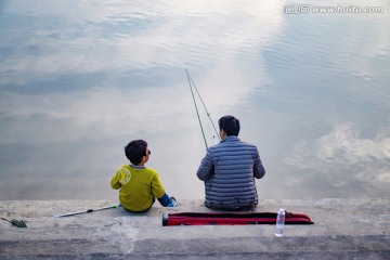 父子钓鱼