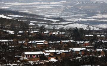 农村雪景