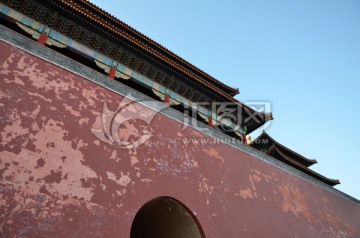 斑驳的故宫红墙