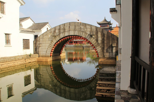 水乡拱桥建筑