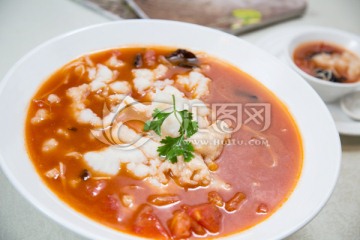 西红柿面筋汤