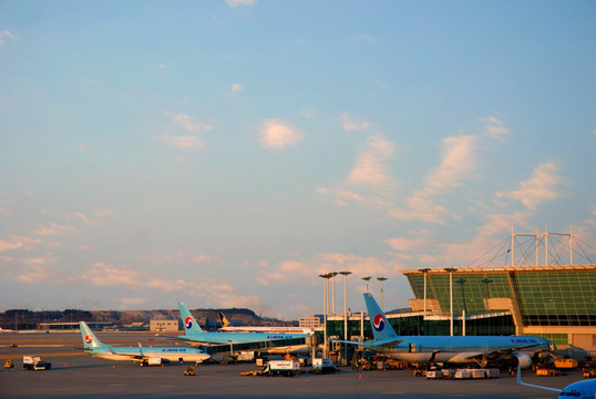 韩国仁川机场 航站楼停机坪外景