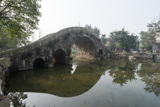 黄龙溪古镇的石拱桥 五孔桥