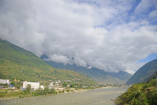 大渡河风光