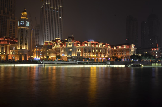 津湾广场海河夜景