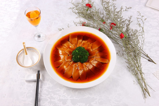 鲍汁扣花菇