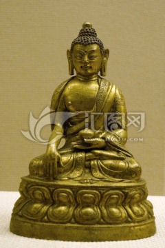 藏传佛教文物 清代阿閦佛铜像