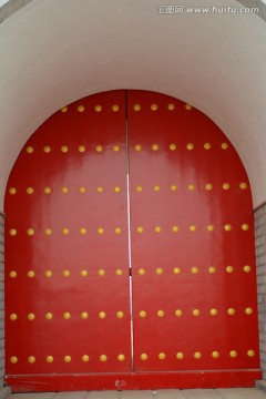大红城门