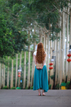 美女背影