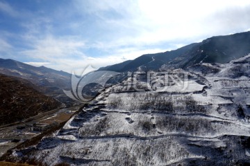 山谷 峡谷 雪山 雪景