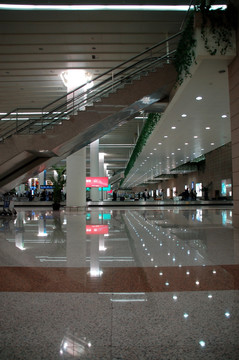 上海浦东机场 航站楼内景