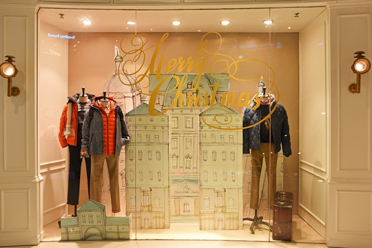 服装店橱窗设计