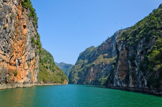 鲁布革小三峡雄狮峡