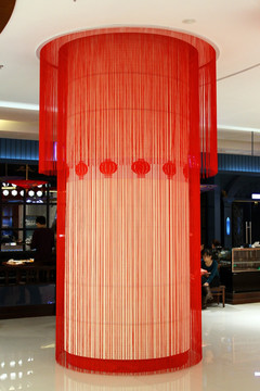 商场 大厅 装饰 庆典 红柱子
