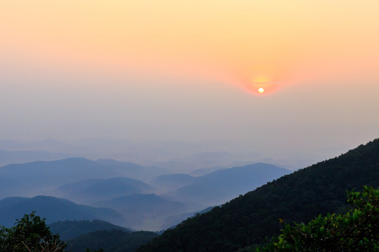 五皇山 日出云海