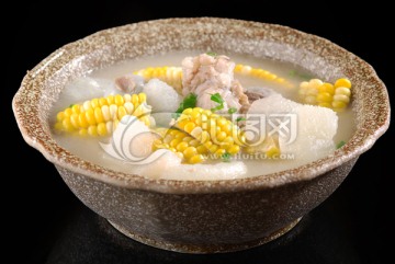 玉米棒骨汤