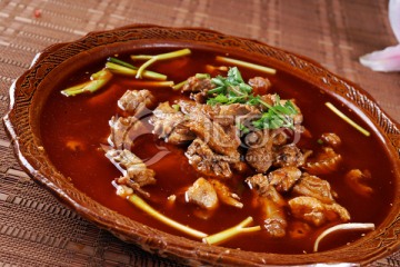 红油鸡块
