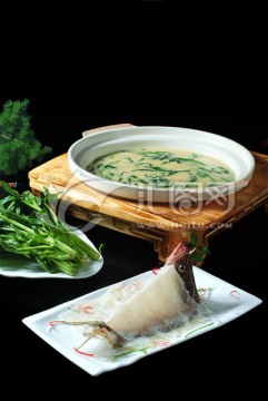 米时蔬煮桂鱼