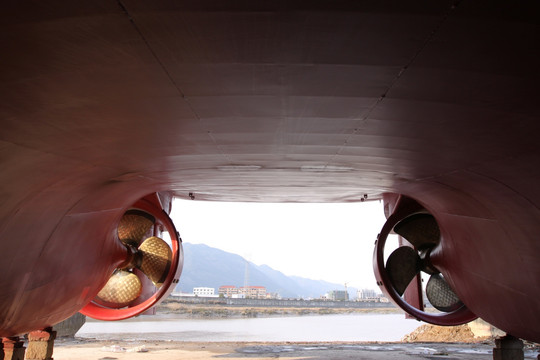 轮船 轮船螺旋桨 造船厂 船坞