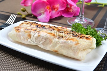 棕榈海烤肉卷