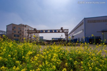 现代化工厂