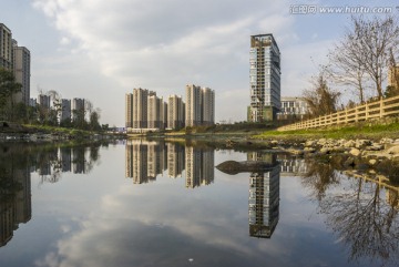 有倒影的风景