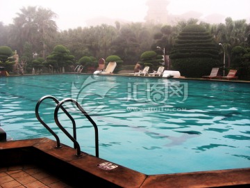 游泳池 海南亚泰温泉酒店
