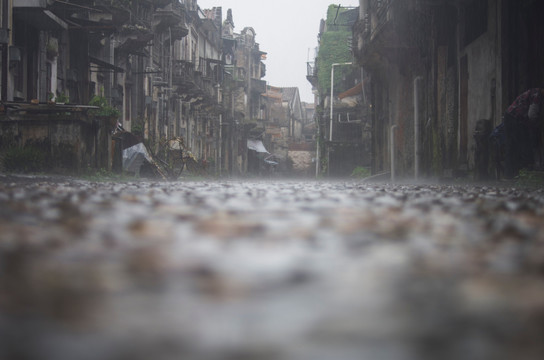 暴雨