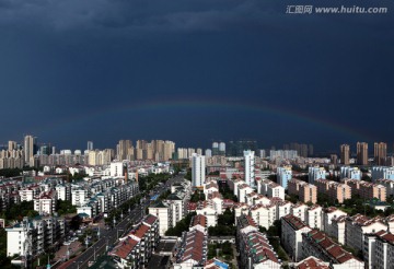 城市彩虹