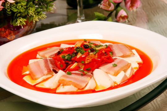 咸肉蒸老豆腐
