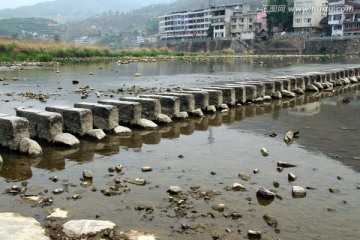 石头桥