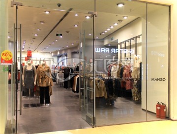 女装专卖店