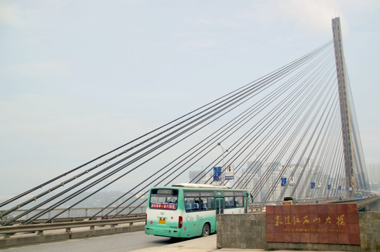 重庆嘉陵江石门大桥