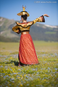 蒙古族服饰 少女