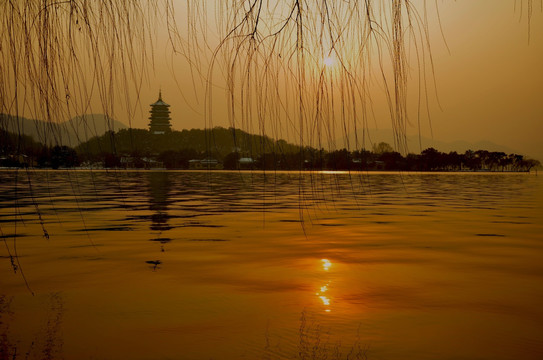 西湖晚霞
