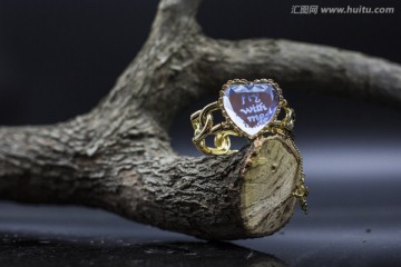蓝色水晶钻石戒指指环