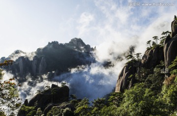 云雾 山峰