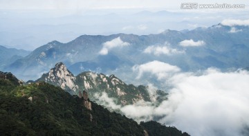 高山 云雾