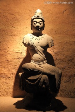 菩萨坐像