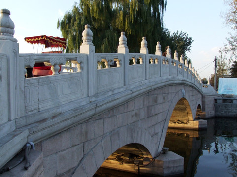 北京什刹海石桥