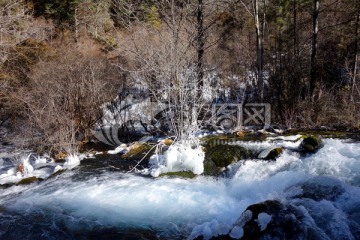 雪景 溪流 冰雪