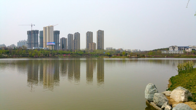 湖景城市
